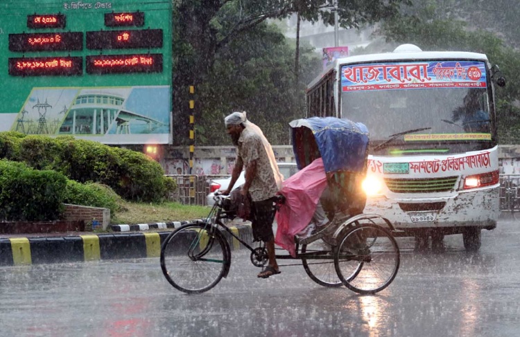 রাজধানীতে স্বস্তির বৃষ্টি