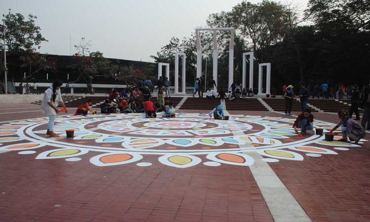 আন্তর্জাতিক মাতৃভাষা দিবস উপলক্ষে প্রস্তুত হচ্ছে কেন্দ্রীয় শহীদ মিনার