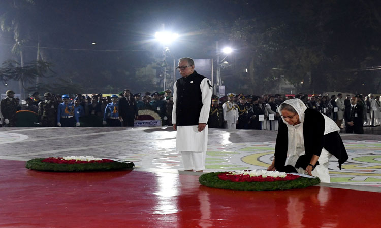 ভাষা শহীদদের প্রতি শ্রদ্ধা জানান প্রধানমন্ত্রী শেখ হাসিনা