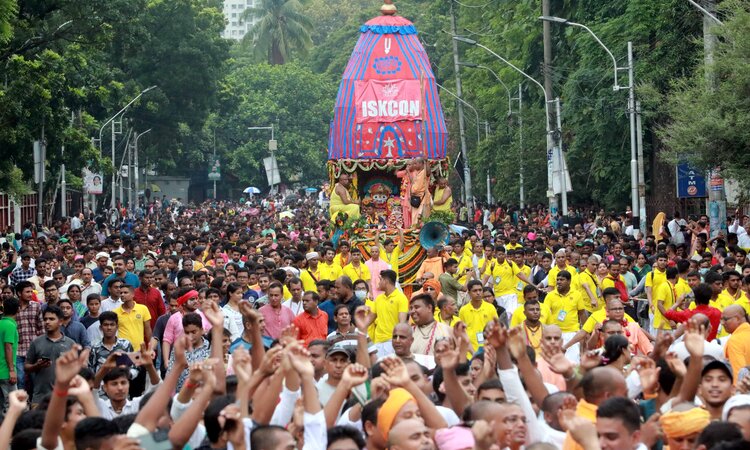 সারাদেশে উদযাপিত হয়েছে সনাতন ধর্মাবলম্বীদের উল্টো রথযাত্রা