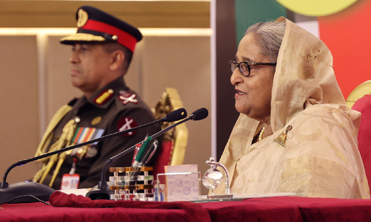 প্রধানমন্ত্রী শেখ হাসিনা সোমবার ঢাকায় বিজিবি সদর দপ্তরে 'বিজিবি দিবস ২০২৪'- এর উদ্বোধন অনুষ্ঠানে বক্তব্য রাখেন।