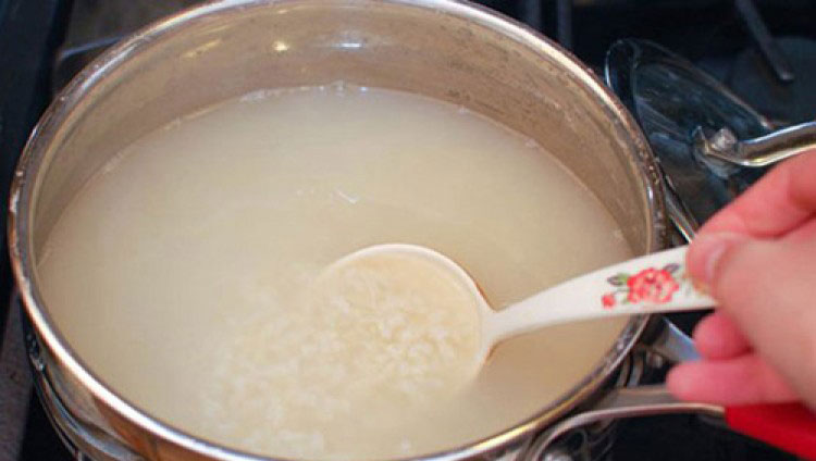 ভাতের মাড়ের অসাধারণ স্বাস্থ্য উপকারিতা