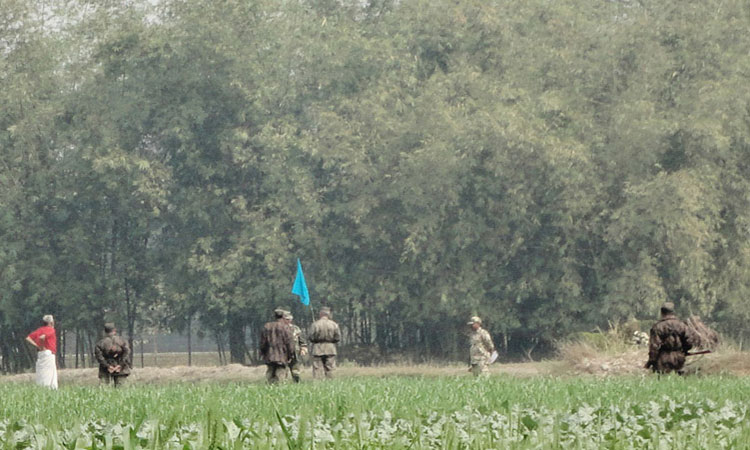 বিএসএফের গুলিতে বাংলাদেশি  নিহত, আহত ২