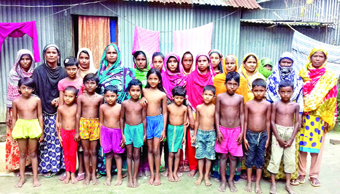 পুলিশের ভয়ে পুরুষশূন্য সিরাজগঞ্জের বারাকান্দি গ্রাম