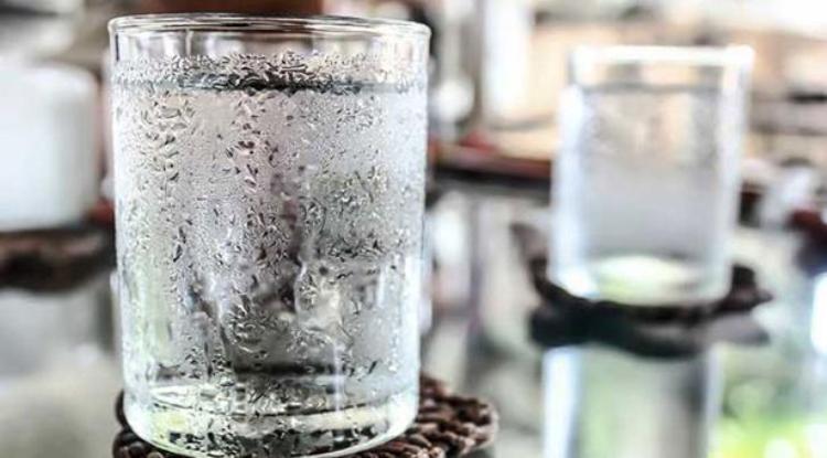 দীর্ঘমেয়াদী ক্ষতি ডেকে আনতে পারে ঠাণ্ডা পানি