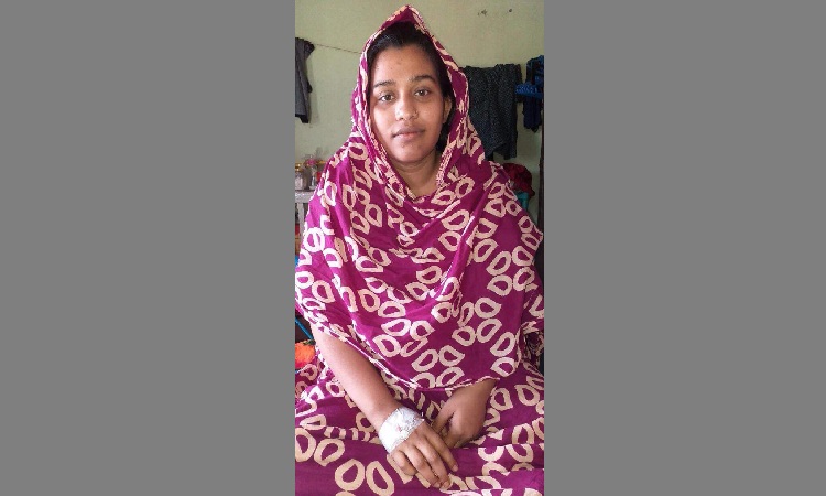 টাকার অভাবে থেমে গেছে ইরার চিকিৎসা