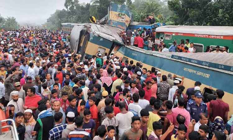 কসবার ট্রেন দুর্ঘটনায় আরো একজনের মৃত্যু