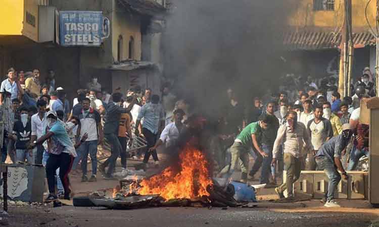 ব্যাঙ্গালুরু-লক্ষ্ণৌয়ে বিক্ষোভে পুলিশের গুলি, নিহত ৩