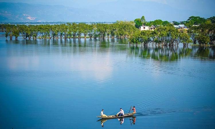 এবার হাওরে উড়াল সড়ক