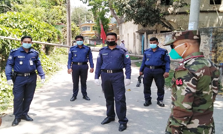 সর্দি-জ্বরে সাবেক পুলিশ সদস্যের মৃত্যু, বাড়ি লকডাউন