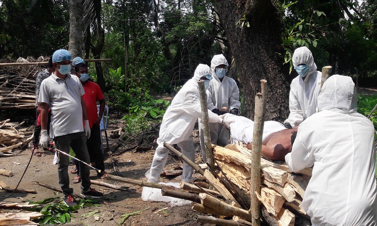 বরিশালে করোনা উপসর্গ নিয়ে মৃতের সৎকারে আসেনি স্বজন ও এলাকাবাসী