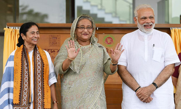 শেখ হাসিনাকে ঈদের শুভেচ্ছা জানিয়েছেন মোদি-মমতা
