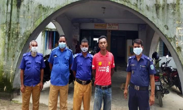 ডোমারে জিনের বাদশার সহযোগী মাহফুজ গ্রেফতার