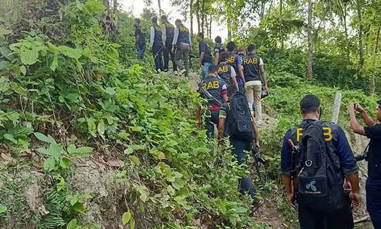 টেকনাফে র‌্যাবের সাথে বন্দুকযুদ্ধে নিহত ৩