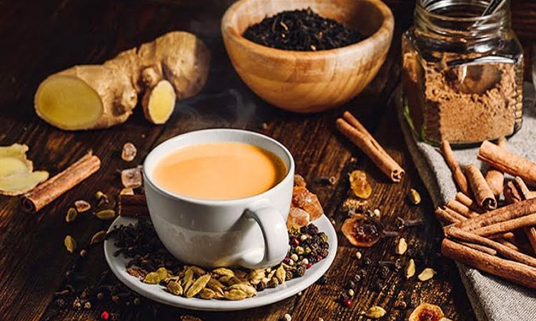 শীতে শরীরে উষ্ণতা বাড়ায় মশলা চা