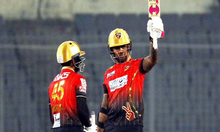 নারিন তাণ্ডবে ফাইনালে বরিশালের সঙ্গী কুমিল্লা