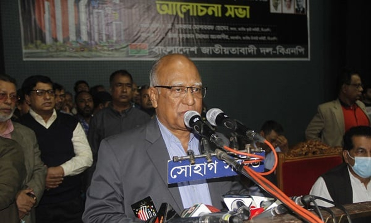 সরকারের হাত থেকে দেশকে রক্ষা করতে হবে: মোশাররফ