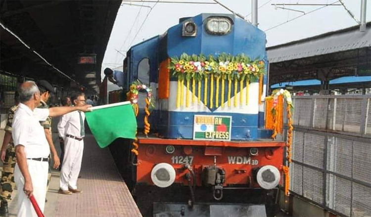 ২৬ মাস পর কলকাতা থে‌কে খুলনার পথে বন্ধন এক্সপ্রেস
