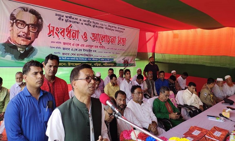 পতাকার মর্যাদা অক্ষুন্ন রাখতে শেখ হাসিনার বিকল্প নেই : এনামুল হক শামীম