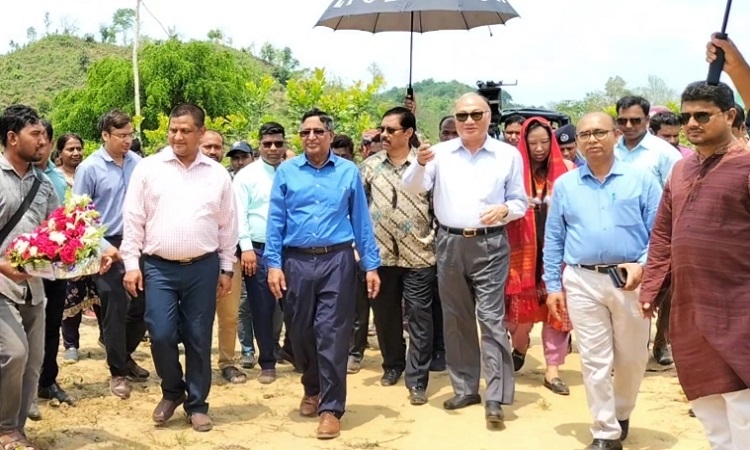 অর্থনীতিতে বিপ্লব ঘটাবে পাহাড়ের কফি ও কাজু বাদাম : কৃষিমন্ত্রী