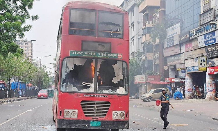 পুলিশের সঙ্গে সংঘর্ষ : বিএনপির ১২ নেতাকর্মী রিমান্ডে