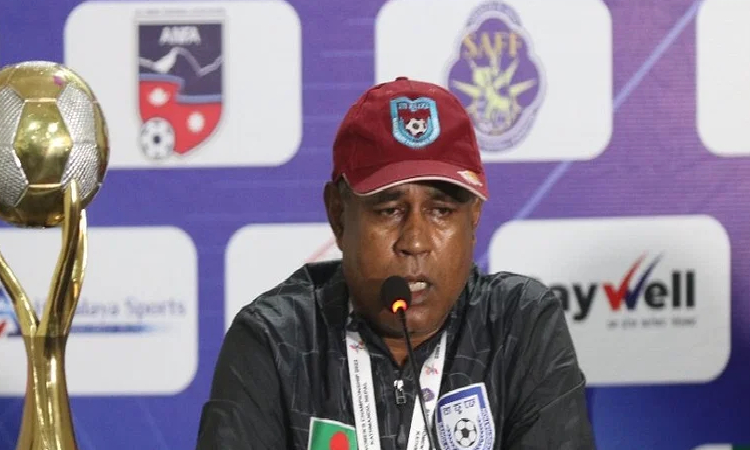 পদত্যাগের সিদ্ধান্ত সাফজয়ী নারী দলের কোচ ছোটনের