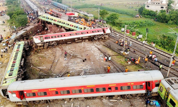 ওড়িশায় ট্রেন দুর্ঘটনায় নিহত বেড়ে ২৮৮