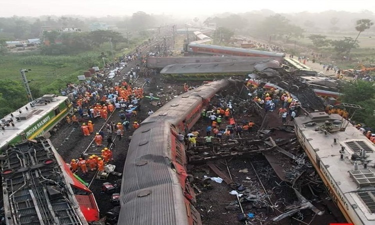 ভারতে ট্রেন দুর্ঘটনায় ফখরুলের শোক