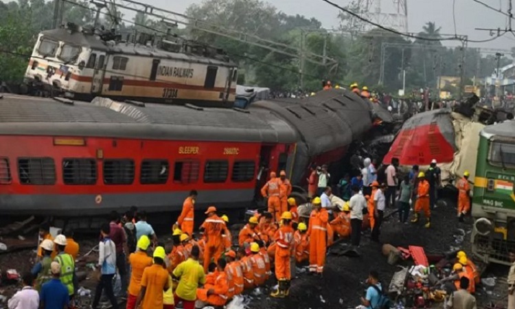 উড়িষ্যায় ট্রেন দুর্ঘটনায় আহত ৩ বাংলাদেশি, উদ্ধার ১৫