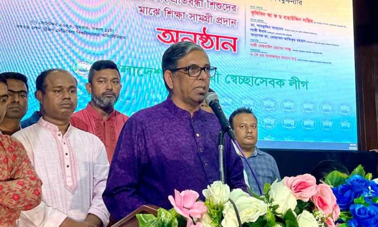 বিএনপি গণতন্ত্রের নামাবলী পড়ে গণতন্ত্রের বিপক্ষে ষড়যন্ত্র করছে: নাছিম