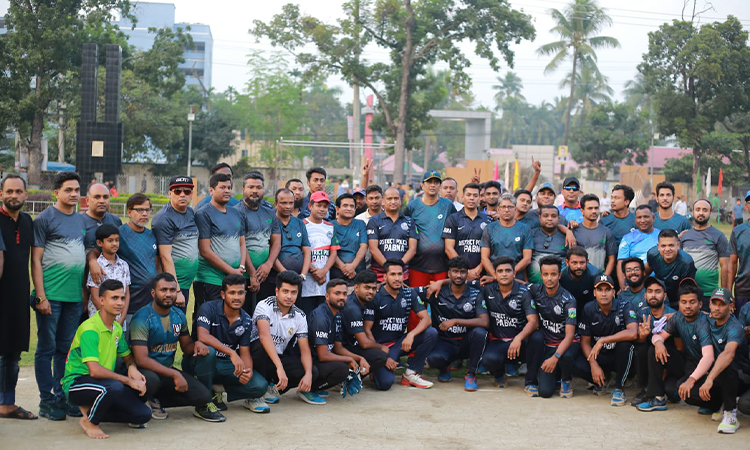 'পাবনা জেলা জনগণ একাদশ' বনাম 'পাবনা জেলা পুলিশ একাদশ' প্রীতি ক্রিকেট ম্যাচ অনুষ্ঠিত