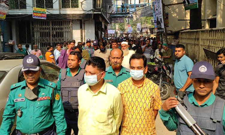 ‘পাচারকারীরা শুধু সম্পদ নয়, আমাদের স্বপ্নও চুরি করছে’