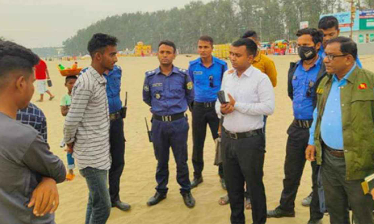 পর্যটক হয়রানির অভিযোগে ফটোগ্রাফারের কারাদণ্ড