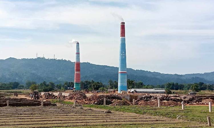খাগড়াছড়িতে দুটি ইটভাটাকে জরিমানা