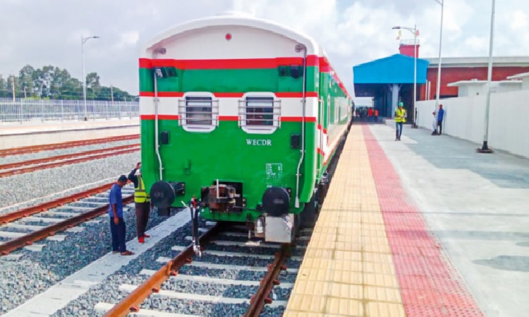 ঢাকা-কক্সবাজার রুটে চালু হলো নতুন ট্রেন ‘পর্যটক এক্সপ্রেস’