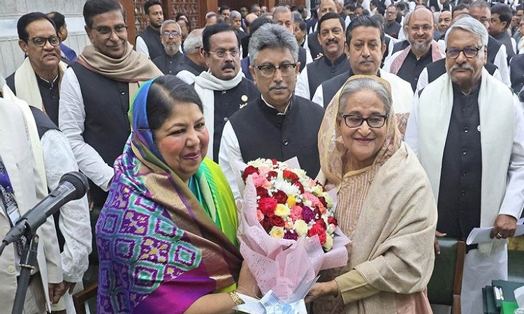 আবারও সংসদ নেতা নির্বাচিত হলেন শেখ হাসিনা