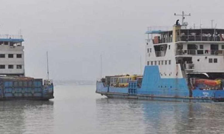 তিন নৌরুটে ফেরি চলাচল স্বাভাবিক