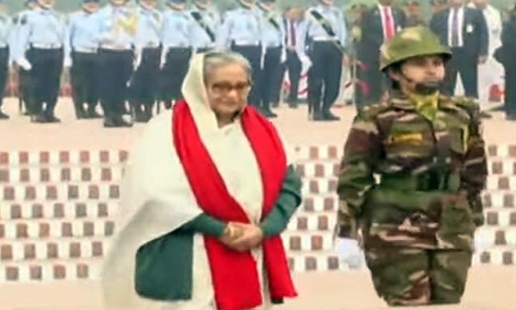 শেখ হাসিনার নেতৃত্বে জাতীয় স্মৃতিসৌধে নতুন মন্ত্রিসভার শ্রদ্ধা