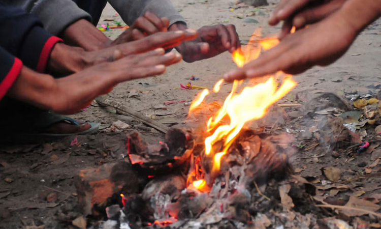 রংপুরে আগুন পোহাতে গিয়ে নিহত ২, দগ্ধ ৪৬