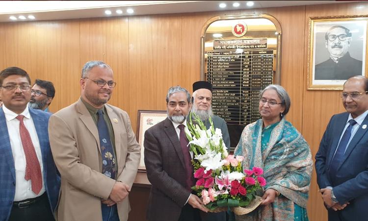 সমাজকল্যাণ মন্ত্রণালয়ের দায়িত্ব নিলেন ডা. দীপু মনি