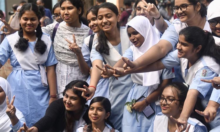 এইচএসসিতে সাড়ে ১০ হাজার শিক্ষার্থীকে বৃত্তি দেবে সরকার