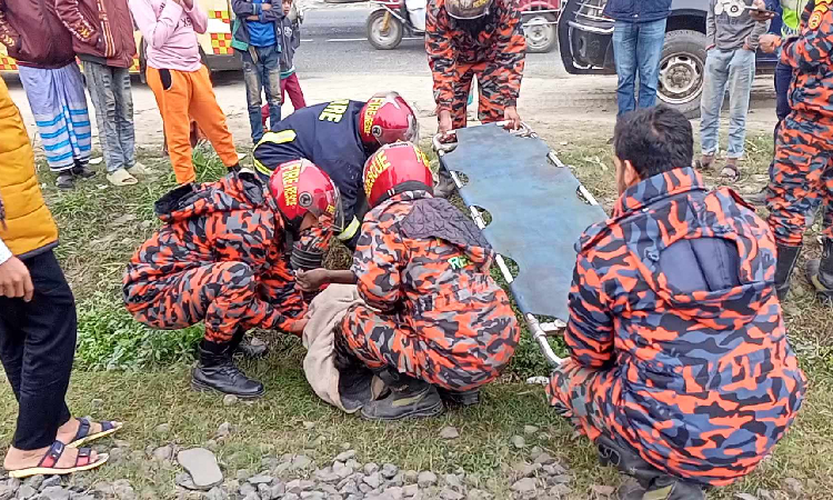 টাঙ্গাইলে পৃথকস্থানে ট্রেনে কাটা পড়ে নিহত ২