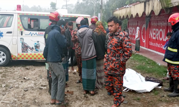 সিলেটে মাইক্রোবাসের ধাক্কায় সাবেক পুলিশ সদস্যের মৃত্যু