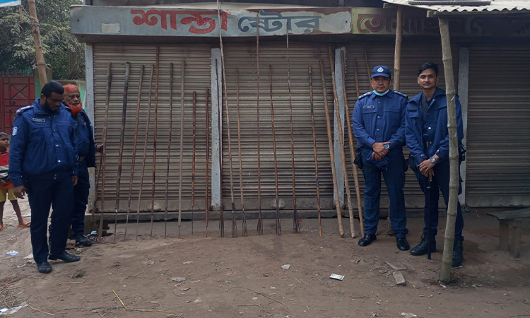 ব্রাহ্মণবাড়িয়ায় ফের ১২০ টি দেশীয় অস্ত্র উদ্ধার