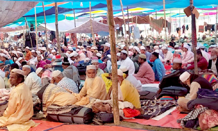 গাইবান্ধায় ৩ দিনের জেলা পর্যায়ের আঞ্চলিক ইজতেমা শুরু