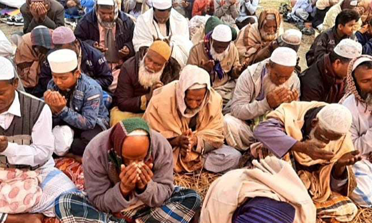 পলাশবাড়ীতে শেষ হয়েছে তিনদিন ব্যাপী জেলা আঞ্চলিক ইজতেমা