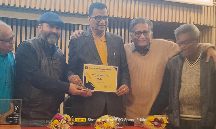 কলকাতার নন্দনে প্রদর্শিত হলো বাংলাদেশি চলচ্চিত্র 'মাইক'
