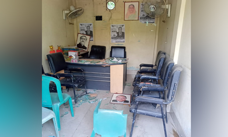রূপগঞ্জে এডভোকেট এর চেম্বার ভাঙচুর
