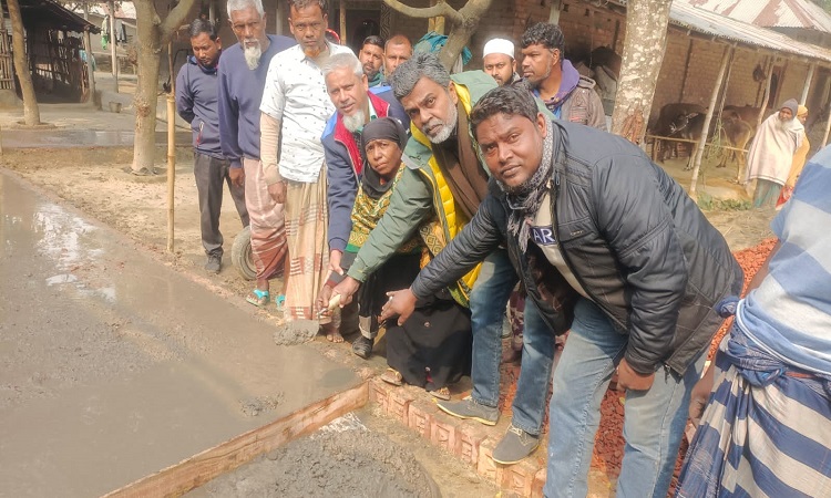 নন্দীগ্রামে আরসিসি রাস্তা নির্মাণ কাজ উদ্বোধন