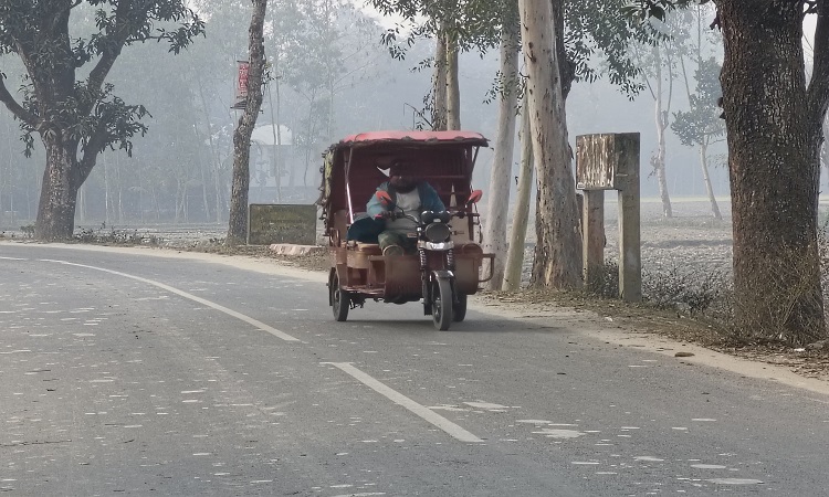 কুড়িগ্রামে আজও বইছে মৃদু শৈত্য প্রবাহ, হাসপাতালে বাড়ছে শীতজনিত রোগীর সংখ্যা